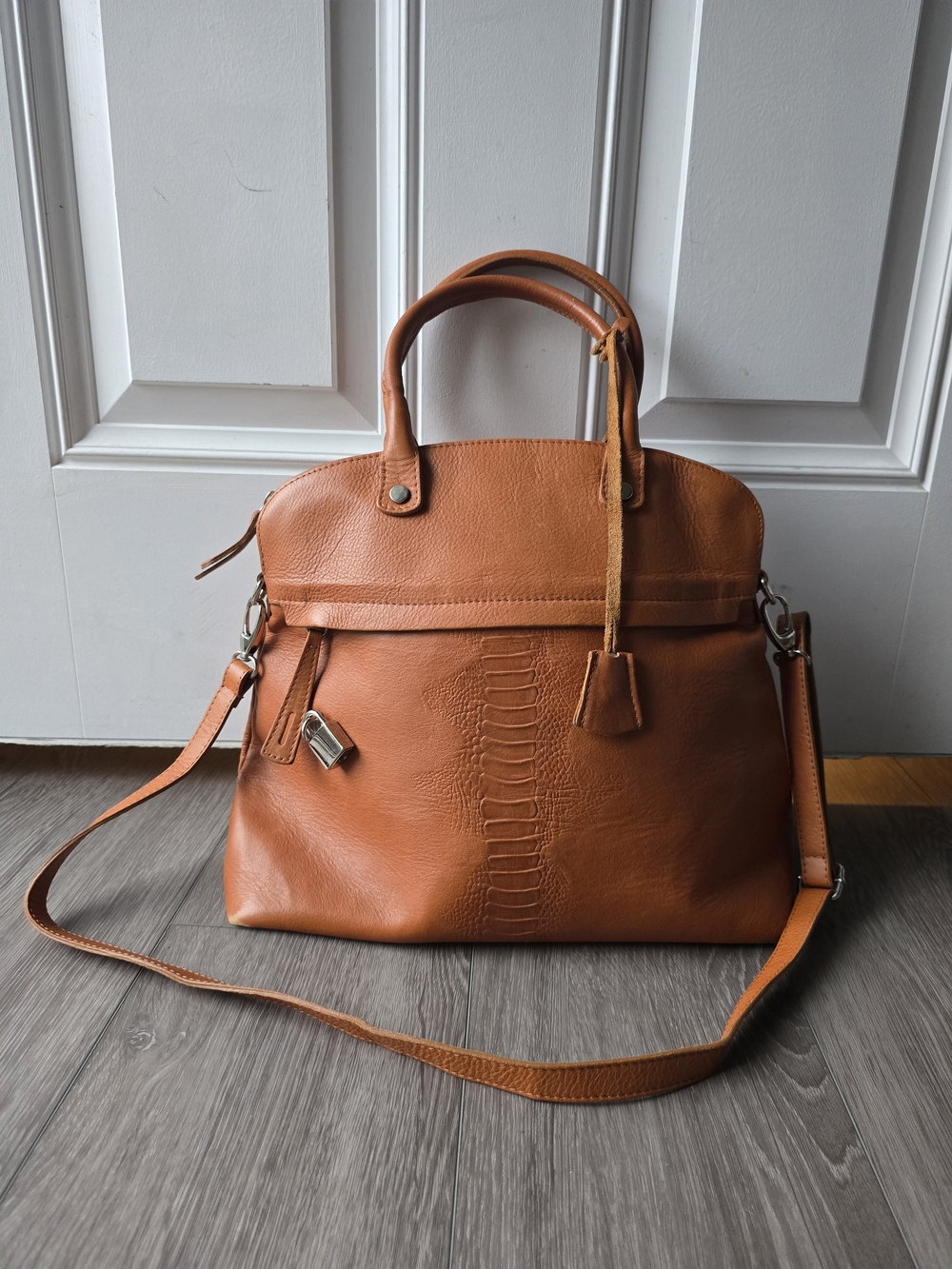 Vera Pelle Italy Cognac Leather Dome Satchel Ostrich Embossed Crossbody Padlock
